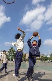 洛杉矶道奇队投手唐·德莱斯戴尔创下连续 58.2 局无失分的纪录（后被赫西瑟打破）