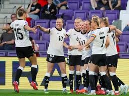 博弈策略：博彩中“时间成本”的隐形损耗。（博弈策略视角下的博彩：时间成本的隐性损耗）