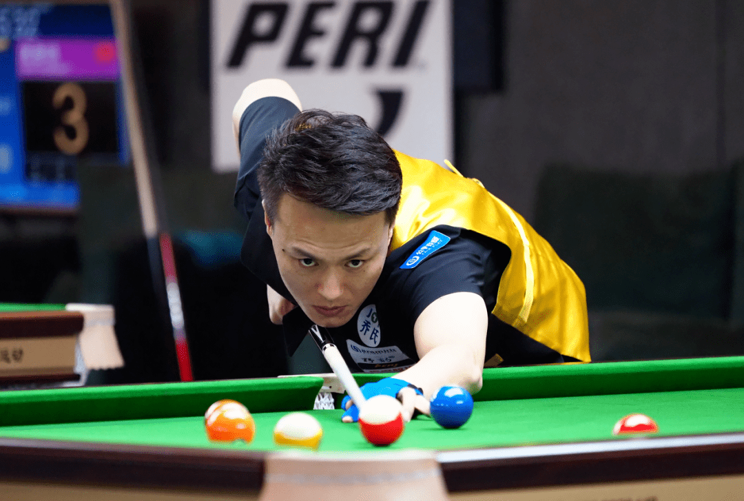 里缺席的次 里缺席的次