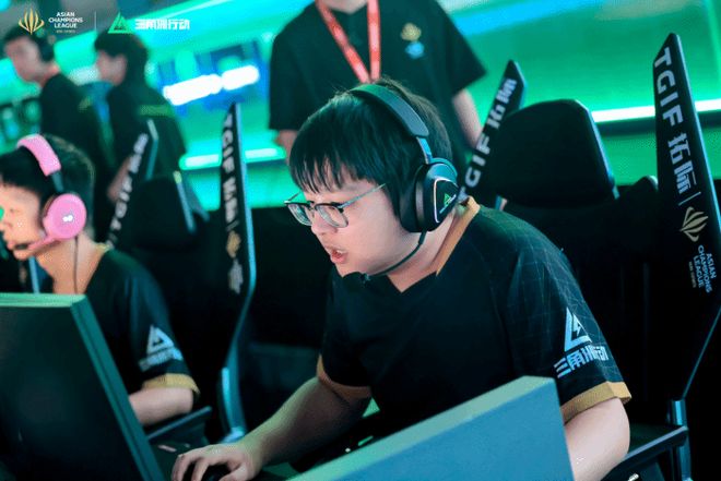 更是球队文 更是球队文