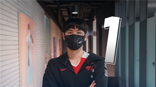 也展示了他 也展示了他